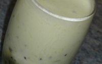 Verrine de mousse de kiwi au sirop d'agave