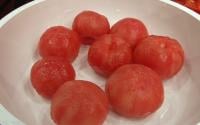 Monder une tomate