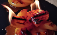 Pommes flambées au Calvados et caramel