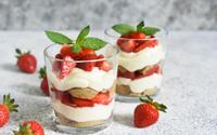 “On revisite le tiramisu avec une version au fromage blanc !” : une diététicienne partage son dessert aux fraises healthy et gourmand !