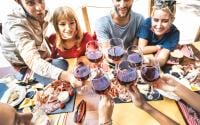 Pourquoi on boit du beaujolais nouveau même quand on n’aime pas ça ?