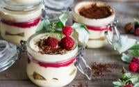 “Un grand succès” : voici notre meilleure recette de tiramisu léger aux framboises, notée 4,6/5 par les lecteurs de 750g