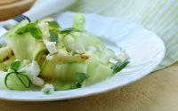 "Ultra frais, vive l'été !" : voici la meilleure recette de salade de courgettes selon les lecteurs de 750g