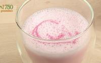 Lassi au sirop de rose et gingembre