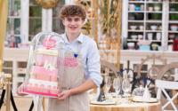 "Si je ne peux pas suivre, j’abandonne le concours" : Timothée gagnant du meilleur Pâtissier se livre sur son parcours entre études et pâtisserie