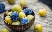 Prunes : à quoi sert la pellicule blanche présente sur ce fruit ?