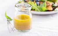 Voici la vinaigrette secrète de 750g pour donner du goût à n’importe quelle salade !