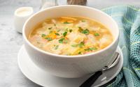 Idéale pour réchauffer votre hiver : voici notre recette pour une savoureuse soupe au chou !