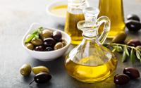 Voici comment ce chef italien repère une vraie bonne huile d’olive (et vous devriez faire pareil)
