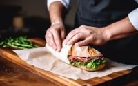 Quel est le sandwich le moins calorique à choisir en boulangerie ? Un nutritionniste répond