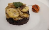 Boudin noir, banane plantain au lait de coco