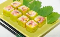 Maki sushis fraise pamplemousse