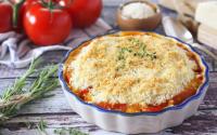 Courgettes, aubergines et tomates : une diététicienne partage sa recette de crumble salé parfaite pour la saison !