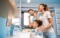 Faut-il se laver les dents avant ou après le petit déjeuner ?