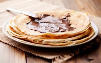 Pâte à tartiner, confitures, voici 5 idées de garnitures pour rendre tes crêpes bien gourmandes