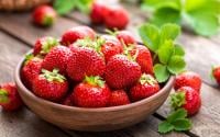 “ Ça change la vie !” : À mi-chemin entre la compote et le coulis de fraise, Vincent Ferniot partage sa recette parfaite pour accompagner de nombreux desserts !