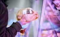 Comment bien choisir son poulet au supermarché ? Des experts nous partagent leurs conseils