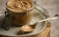 Vous n’allez pas croire ce qui peut remplacer la pâte de pistache dans vos recettes pour beaucoup moins cher !