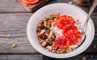 Riches en superaliments, voici notre recette parfaite de granola pour un petit déjeuner sain et gourmand