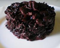 Un risotto à la couleur étonnante avec des fèves d'emame (des fèves de soja fraîches récoltées avant maturité)