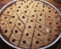 C'est une recette de tradition, nous retrouvons beaucoup de saveur l'amande, fleur d'oranger, le miel et le beurre.