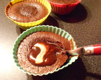 Moelleux au chocolat noir et son cœur coulant au chocolat blanc