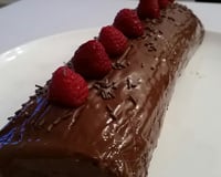 Bûche chocolat framboise