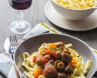 Un sauté de veau, coloré et savoureux, qui se déguste en toutes saisons.