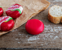 Babybel, le célèbre fromage à coque rouge va changer : voici pourquoi