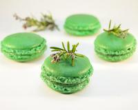 Des macarons au goût unique et délicieux à savourer sans modération.