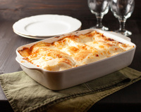 Et si on changeait de la tartiflette ? Essayez ces lasagnes montagnardes express à la raclette