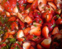 Verrine de compotée fraise - basilic