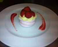 Pavlova aux fraises traditionnelle
