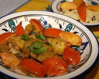 Je n'avais jamais mangé de Kakis et je ne savais en fait pas comment les cuisiner. J'ai eu l'idée de les associer en version sucrée-salée à un tajine de poulet, absolument…