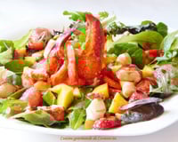 Salade de homard et crevettes à la vinaigrette de framboise et fraise