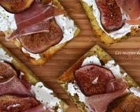 De délicieuses tartines salées-sucrées pour un petit repas avec une salade ou simplement à grignoter comme ça quand l'envie nous prend ;-)