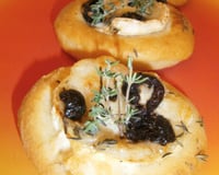 Mini-fougasse chèvre, olives et thym