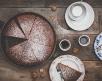 Pas de four, pas de vaisselle : le gâteau au chocolat le plus simple du monde à préparer