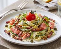 Tagliatelles de courgettes au saumon rapides