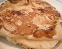 Les fameuses crêpes épaisses au goût de fruits secs.