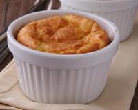 Un soufflé aux courgettes et au RichesMonts.