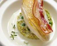 Suprême de pintade au Muscadet en carbonara, quinoa printanier