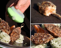 Brochettes de saumon au roquefort en croûte de noisettes et épices