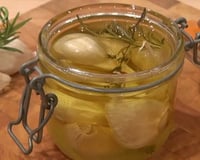 Ail mariné au vinaigre 