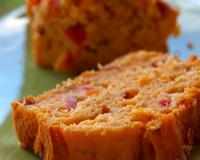 Un cake savoureux et épicé avec de la pâte de curry et plutôt léger grâce au yaourt.