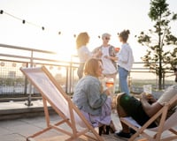 Ce rooftop en France vient d’être élu parmi les plus beaux d’Europe : le coucher du soleil est à couper le souffle