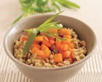 Salade d'orge, carottes étuvées, raifort et estragon