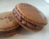 Macaron moelleux et croustillant a la fois avec ce goût praliné qui réveillent les papilles !