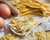 Cette tagliatelle est plus longue que votre trajet pour aller au travail !