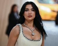 Dua Lipa : la chanteuse dévoile ses 5 restaurants préférés à Paris